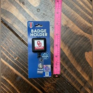 *SALE* NWT 🏷 OU University of Oklahoma Badge Holder